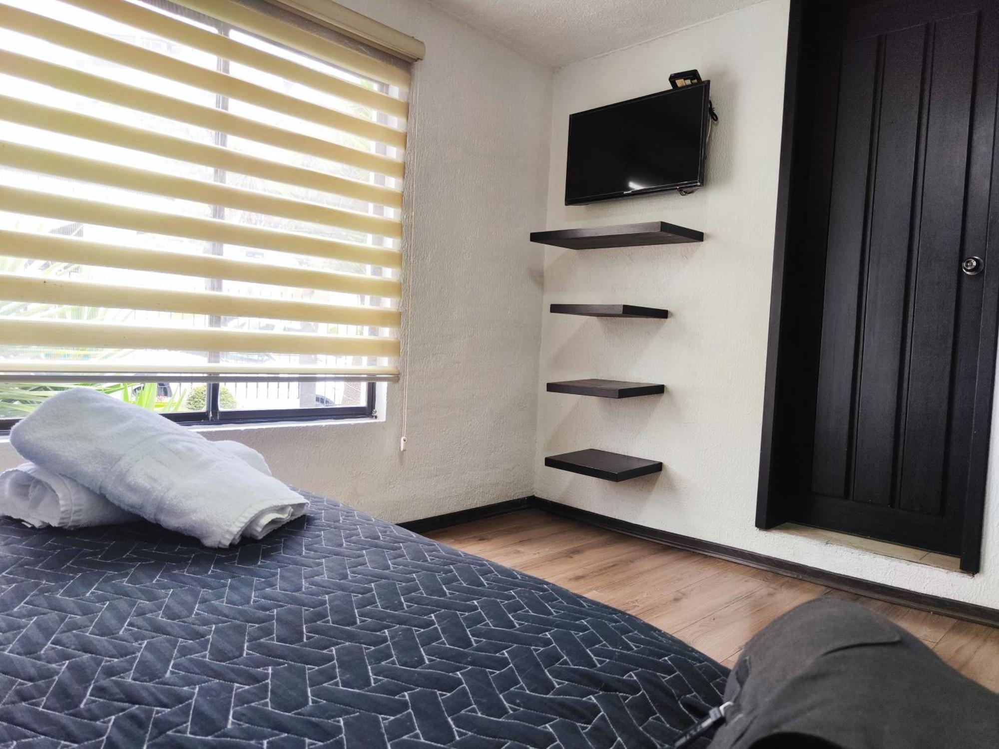 Hotel Bellavista Кито Экстерьер фото